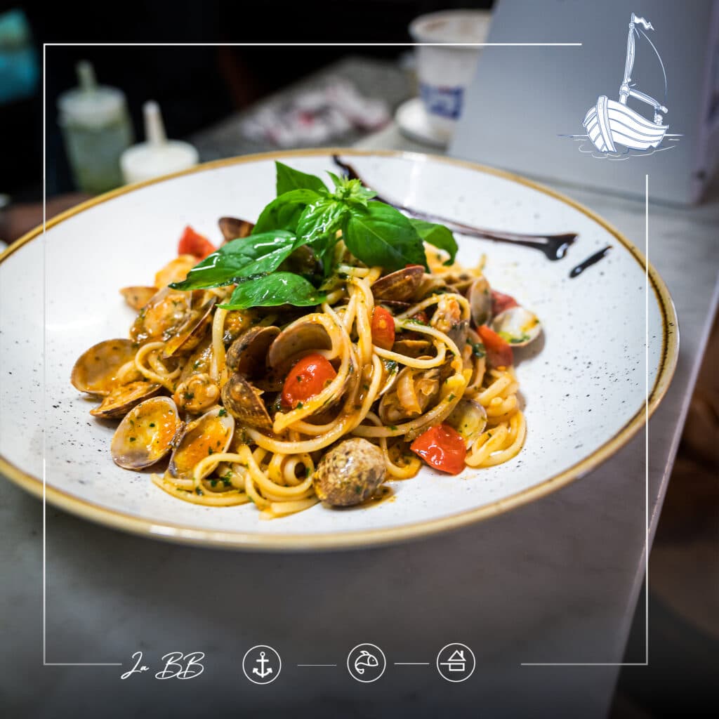 La Barque Bleue photo 5